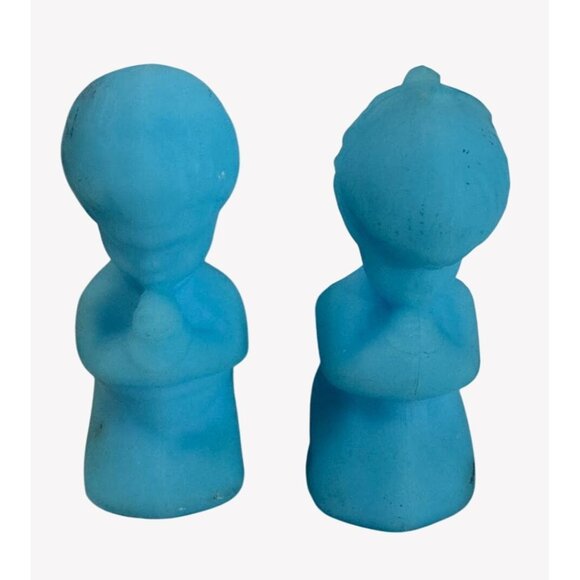 Vintage Fenton Praying Kneeling Children Satin Blue Boy Girl 4" With Sticker - Picture 2 of 7